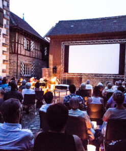 Openair Kino mit 5.1x2.7m Leinwand