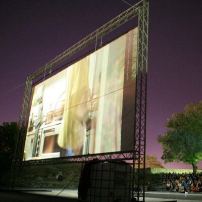 Openair-Kino mit 7.2x4.2m Leinwand
